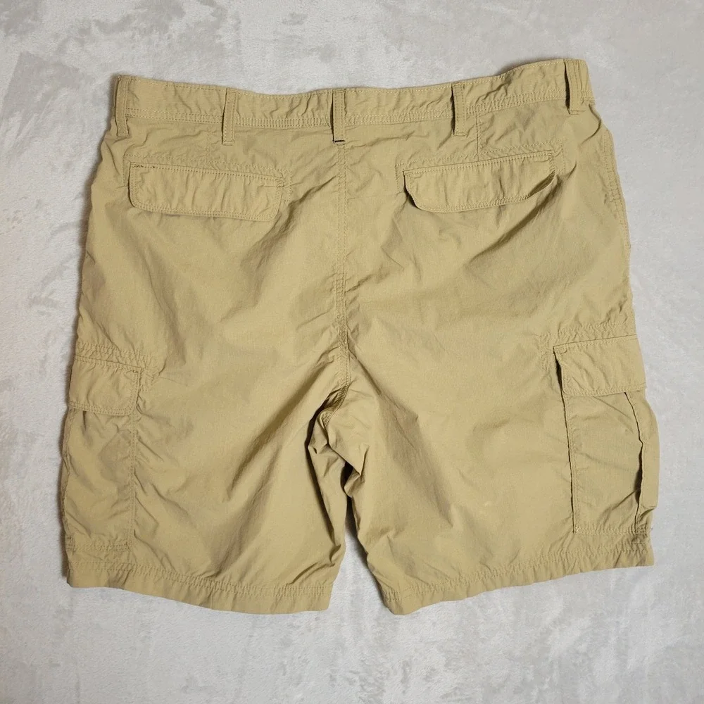 Izod Saltwater Cargo Shorts Mens 40 Beige‎ Flat Front 10